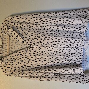 Stylish Black and White Women's Blouse